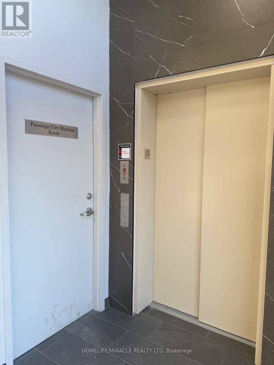 223/224 - 45 Industrial Street S, Toronto (Thorncliffe Park), Ontario  M4G 1Z2 - Photo 12 - C12510524