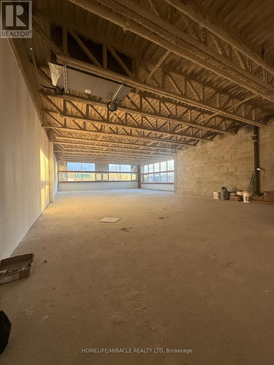 223/224 - 45 Industrial Street S, Toronto (Thorncliffe Park), Ontario  M4G 1Z2 - Photo 8 - C12510524