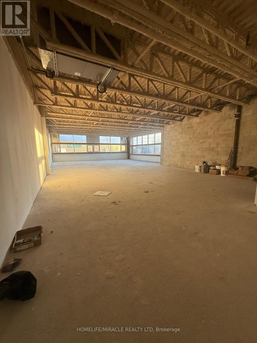 223/224 - 45 Industrial Street S, Toronto (Thorncliffe Park), Ontario  M4G 1Z2 - Photo 7 - C12510524