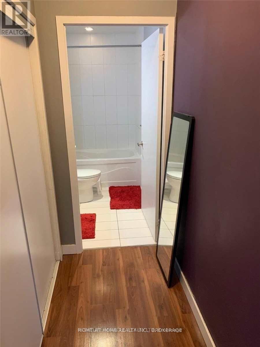 707 - 8 Telegram Mews, Toronto, Ontario  M5V 3Z5 - Photo 5 - C12630624