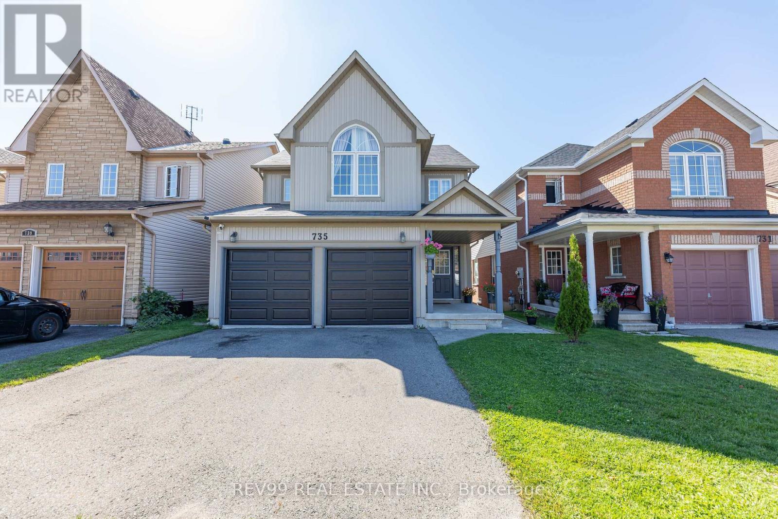 735 BRASSWINDS TRAIL, Oshawa, Ontario