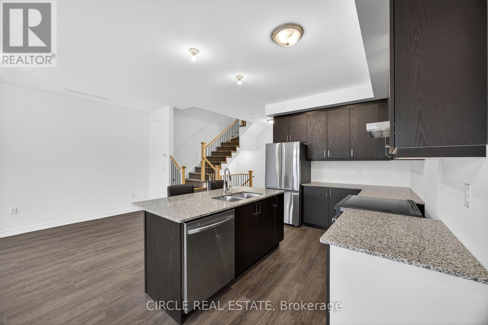 6 Wyn Wood Lane, Orillia, Ontario  L3V 8P6 - Photo 8 - S12630552