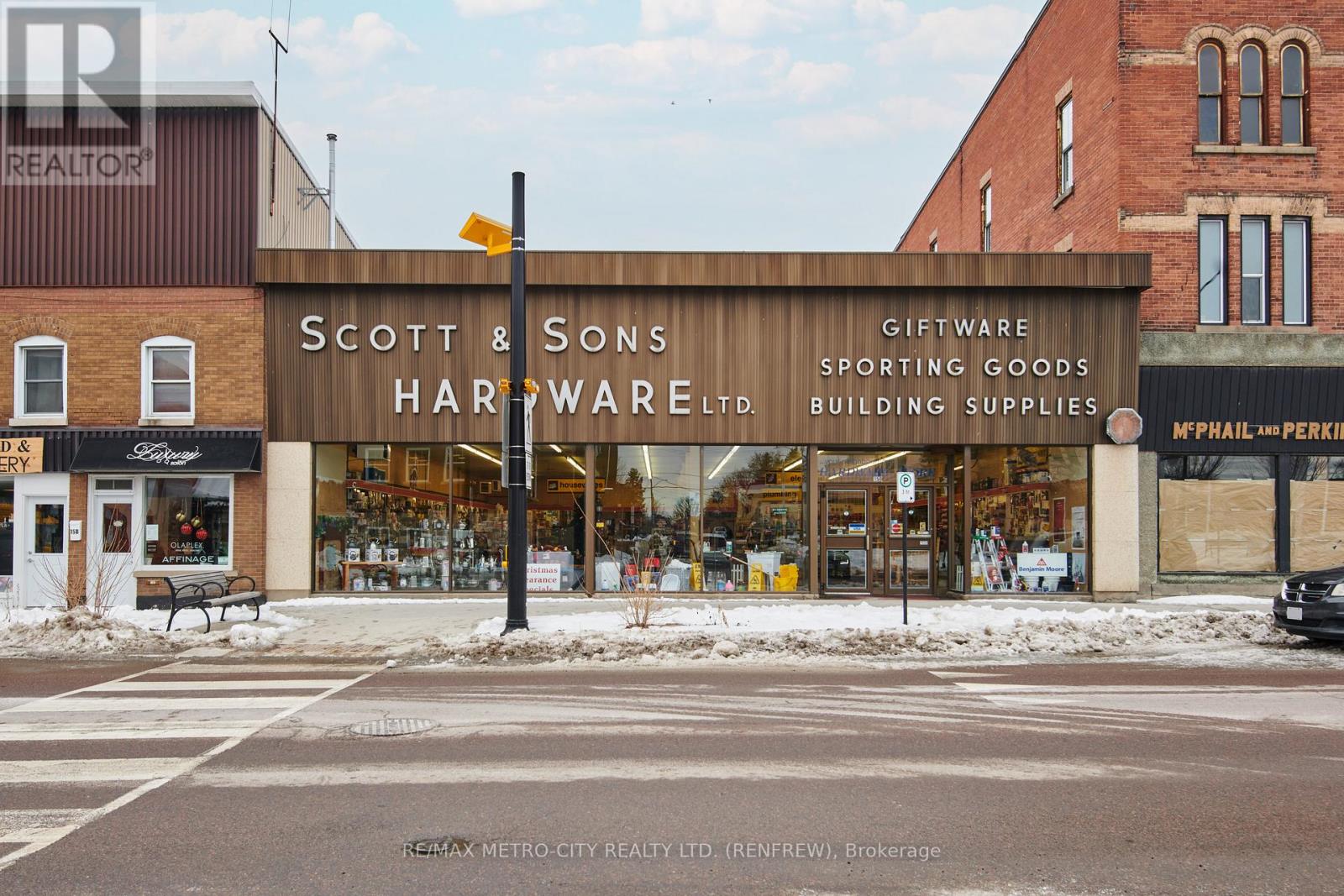 150 RAGLAN STREET S, renfrew, Ontario