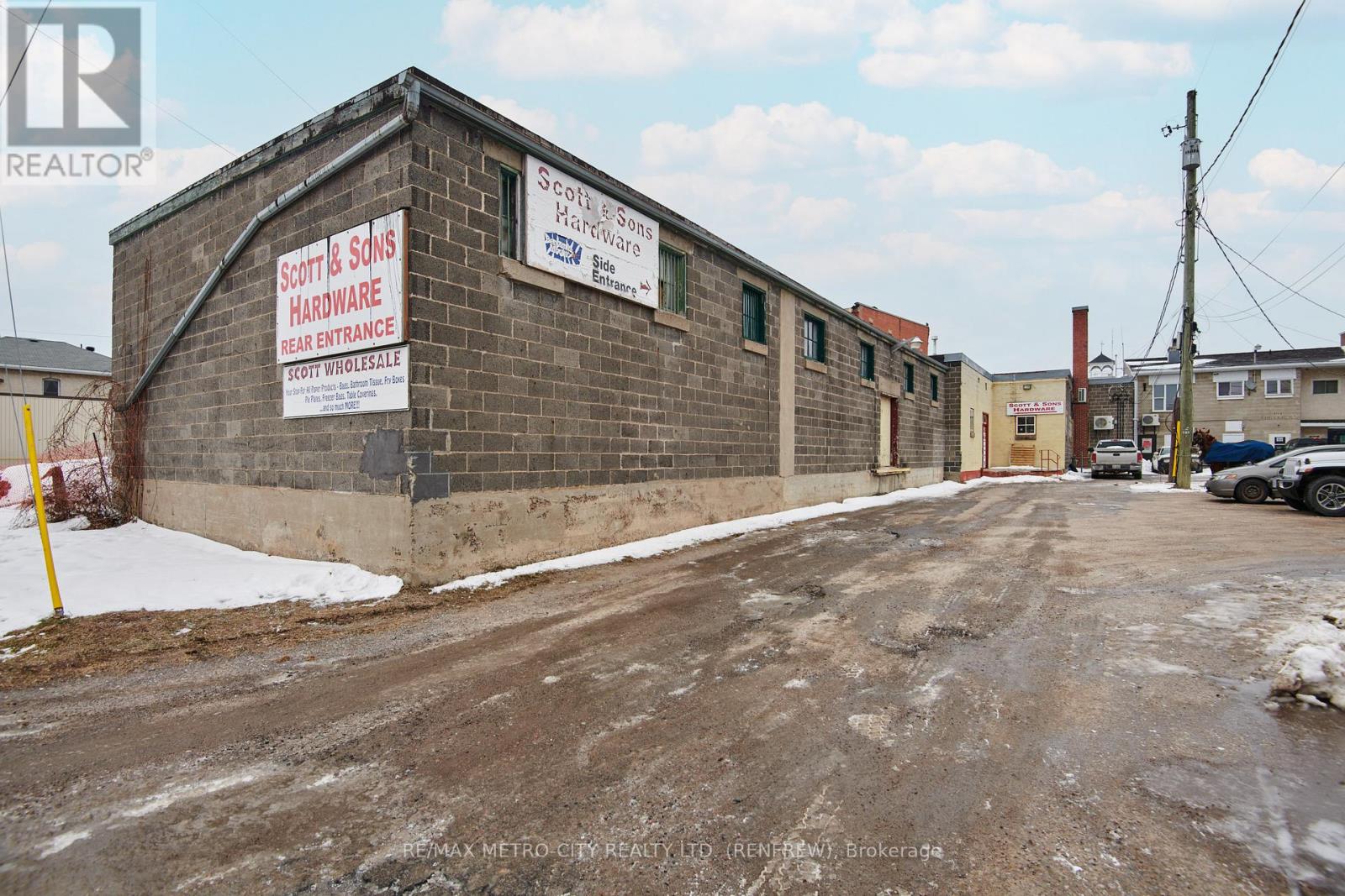 150 Raglan Street S, Renfrew, Ontario  K7V 1R1 - Photo 33 - X12270743