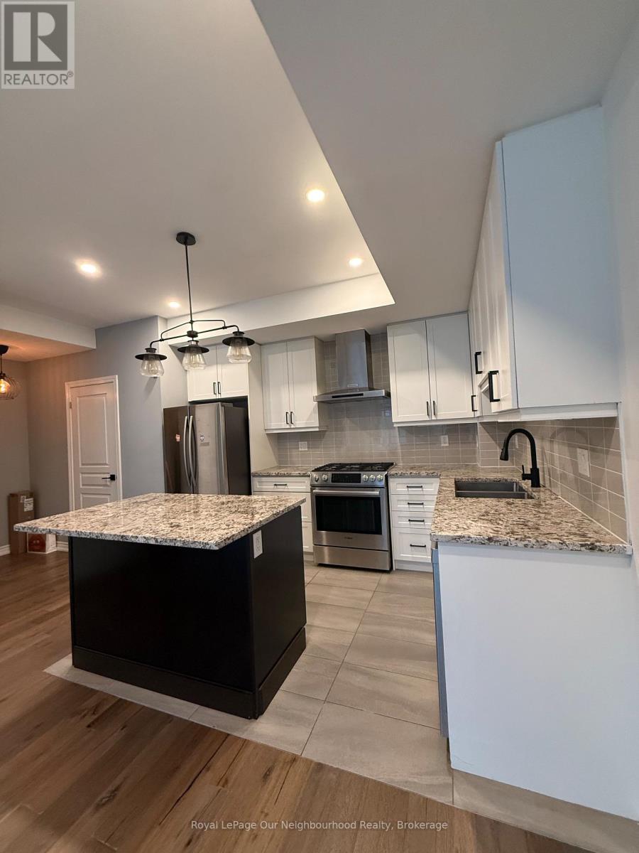 257 - 27 Applewood Lane, Toronto, Ontario  M9C 0C1 - Photo 2 - W12630556