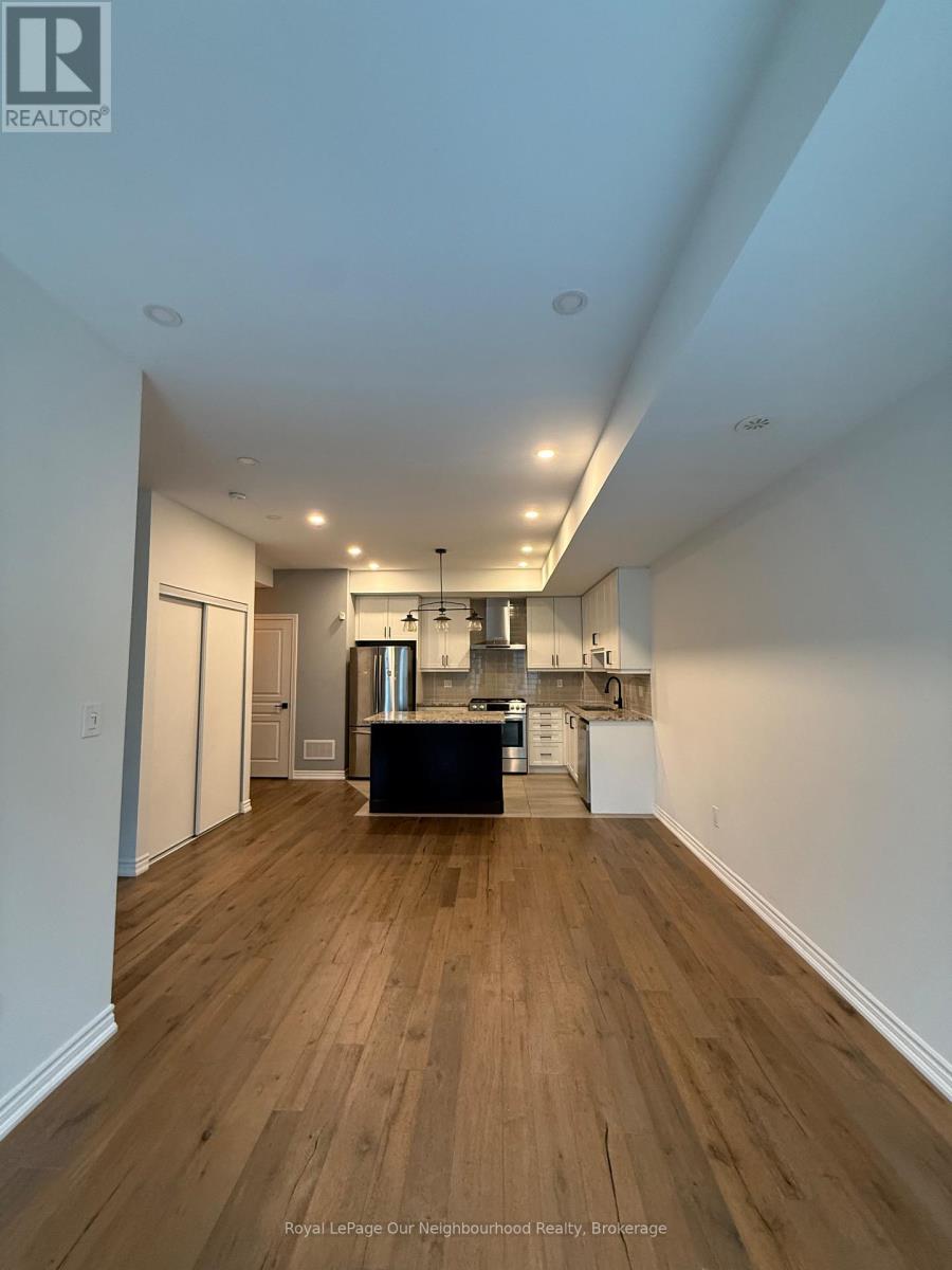 257 - 27 Applewood Lane, Toronto, Ontario  M9C 0C1 - Photo 4 - W12630556