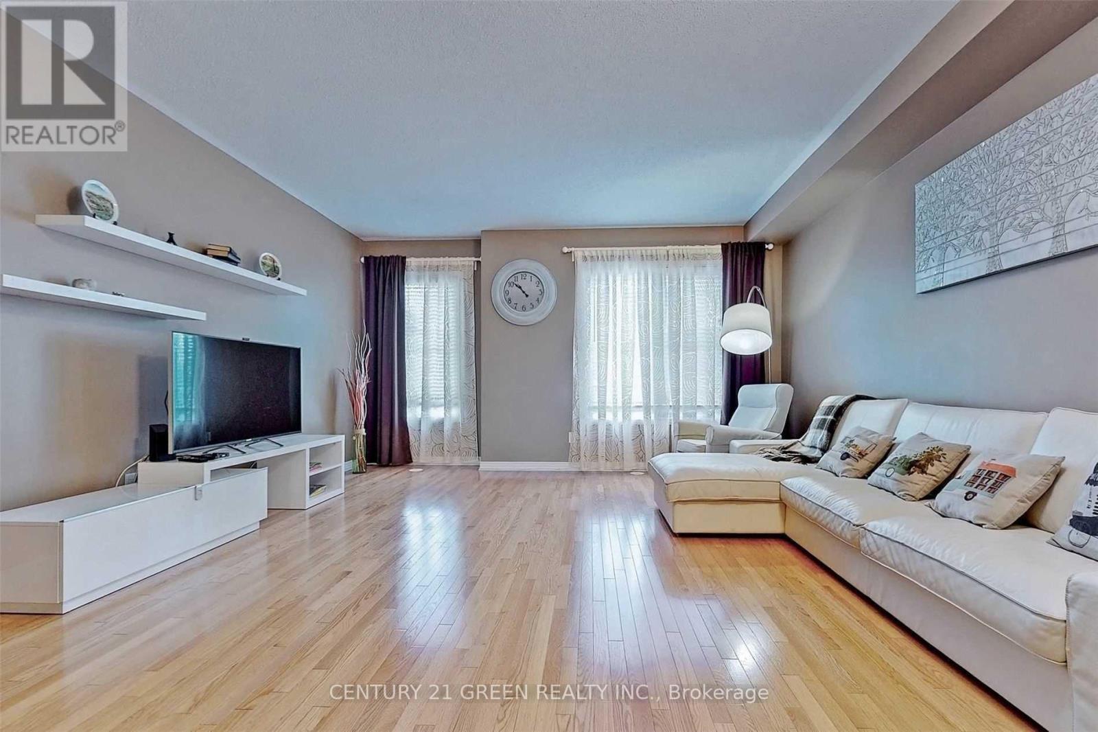 21 Cedar Lake Crescent, Brampton, Ontario  L6Y 0P9 - Photo 11 - W12630596