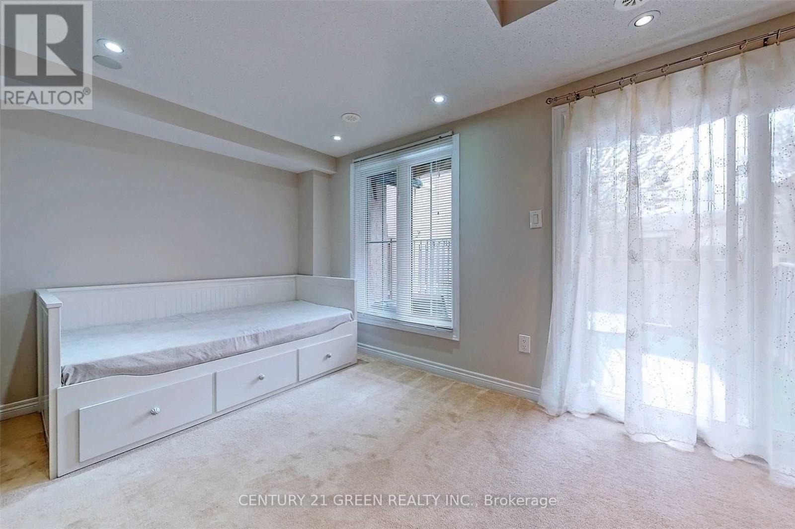 21 Cedar Lake Crescent, Brampton, Ontario  L6Y 0P9 - Photo 26 - W12630596