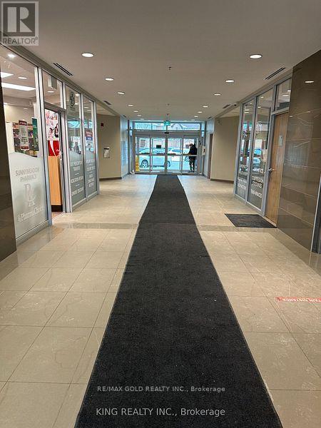 212-50 Sunny Meadow Blvd Boulevard N, Brampton, Ontario  L6R 0Y7 - Photo 4 - W12630602