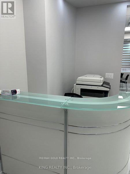 212-50 Sunny Meadow Blvd Boulevard N, Brampton, Ontario  L6R 0Y7 - Photo 7 - W12630602