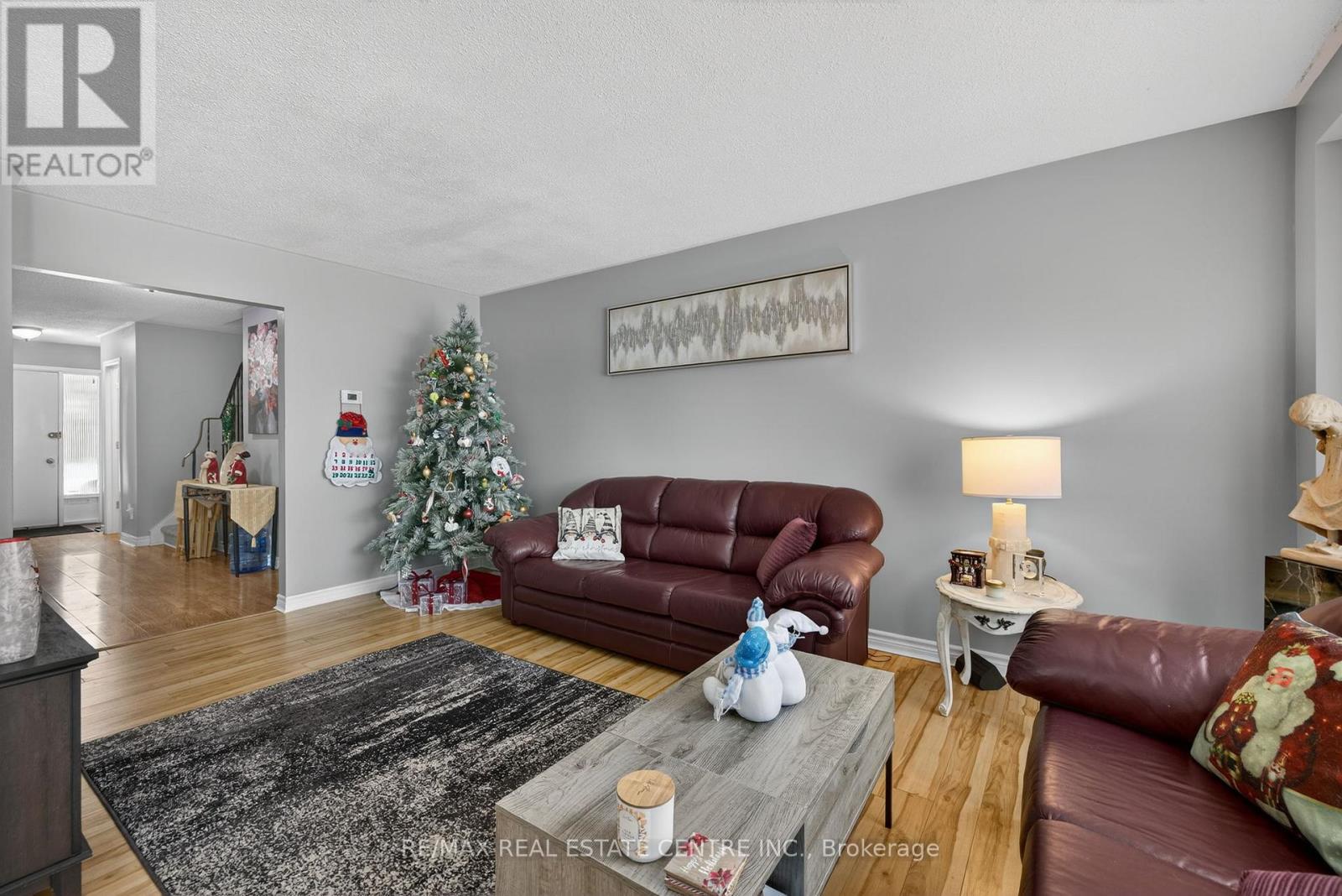 45 Fourth Avenue, Orangeville, Ontario  L9W 3S7 - Photo 5 - W12630604