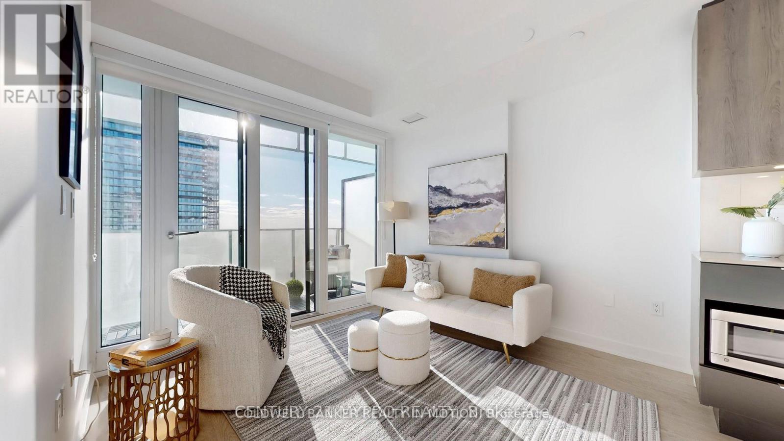 5506 - 3900 Confederation Parkway, Mississauga, Ontario  L5B 0M3 - Photo 4 - W12630608