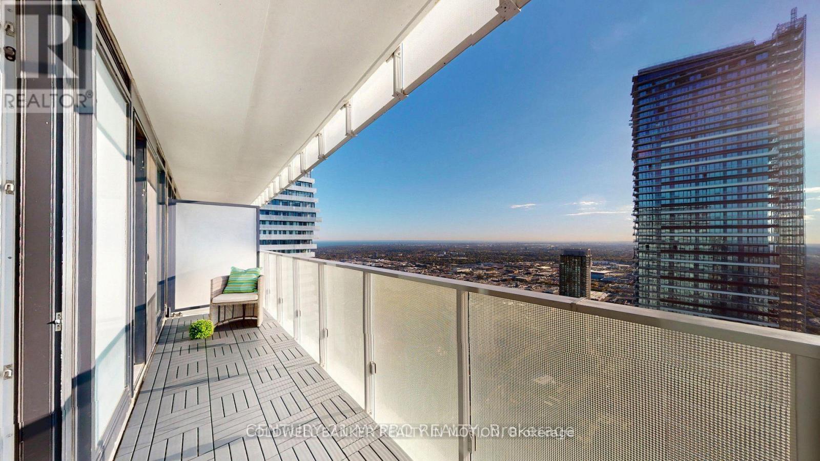 5506 - 3900 Confederation Parkway, Mississauga, Ontario  L5B 0M3 - Photo 9 - W12630608