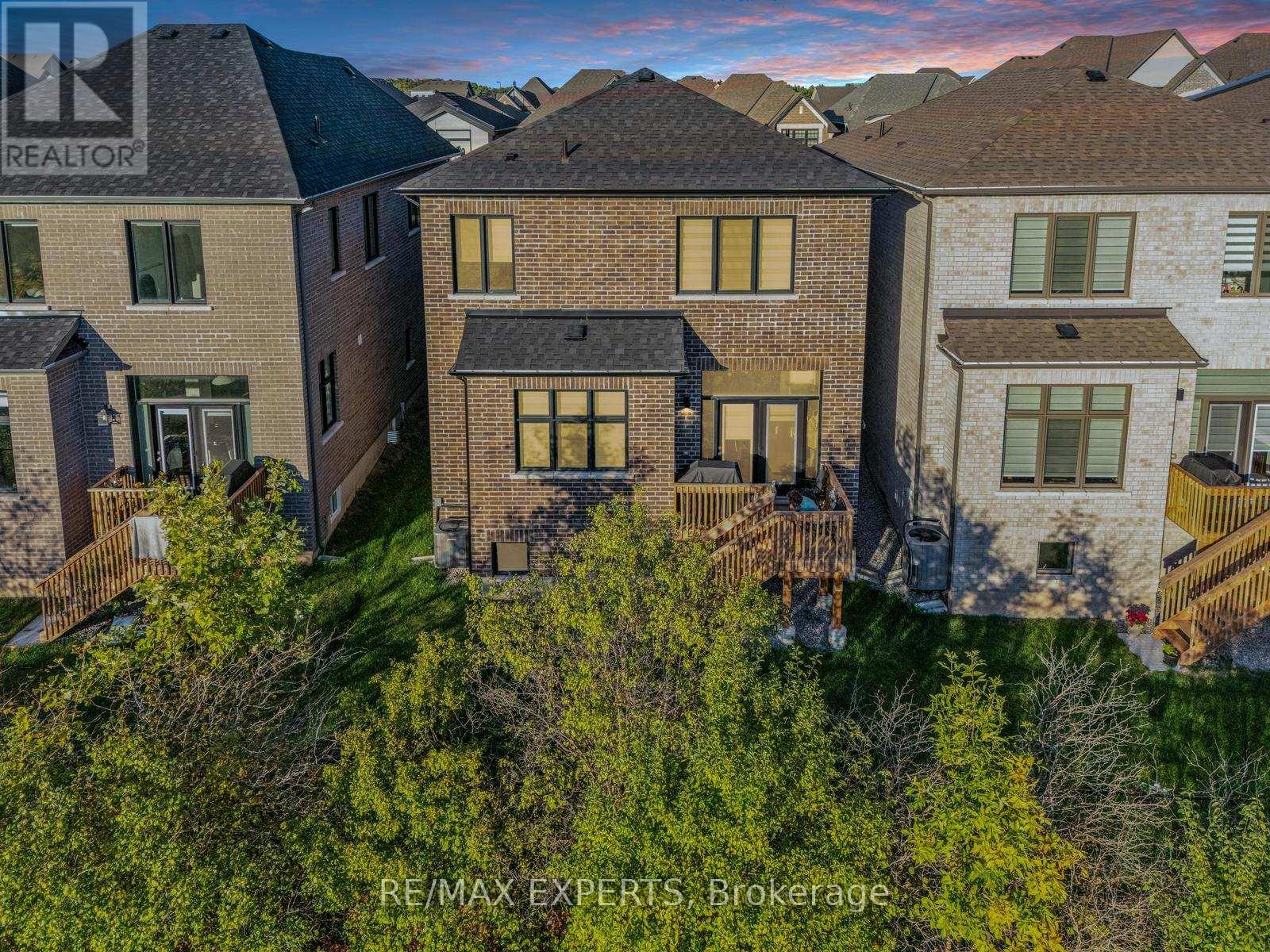 3299 Harasym Trail, Oakville, Ontario  L6H 3S1 - Photo 3 - W12630618