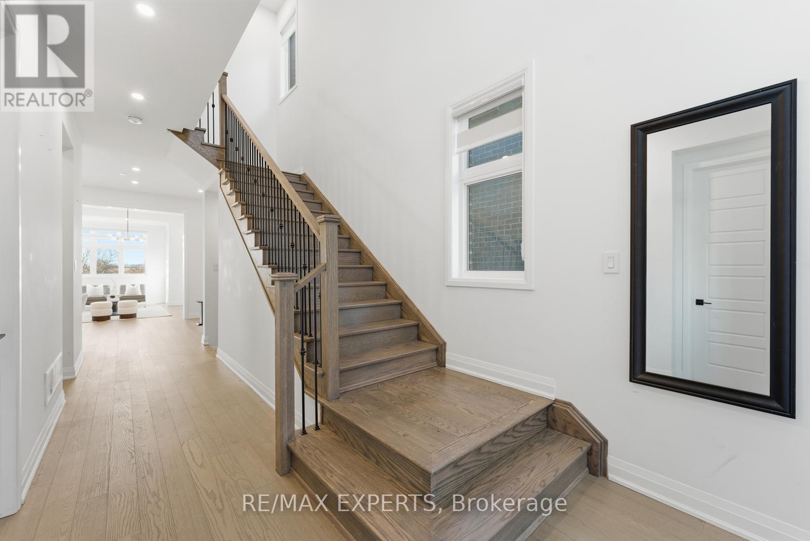 3299 Harasym Trail, Oakville, Ontario  L6H 3S1 - Photo 6 - W12630618