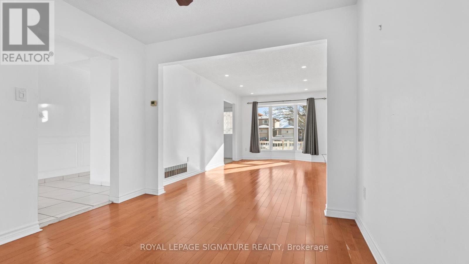 18 Charlton Crescent, Ajax, Ontario L1S 4B8 - Photo 11 - E12616610