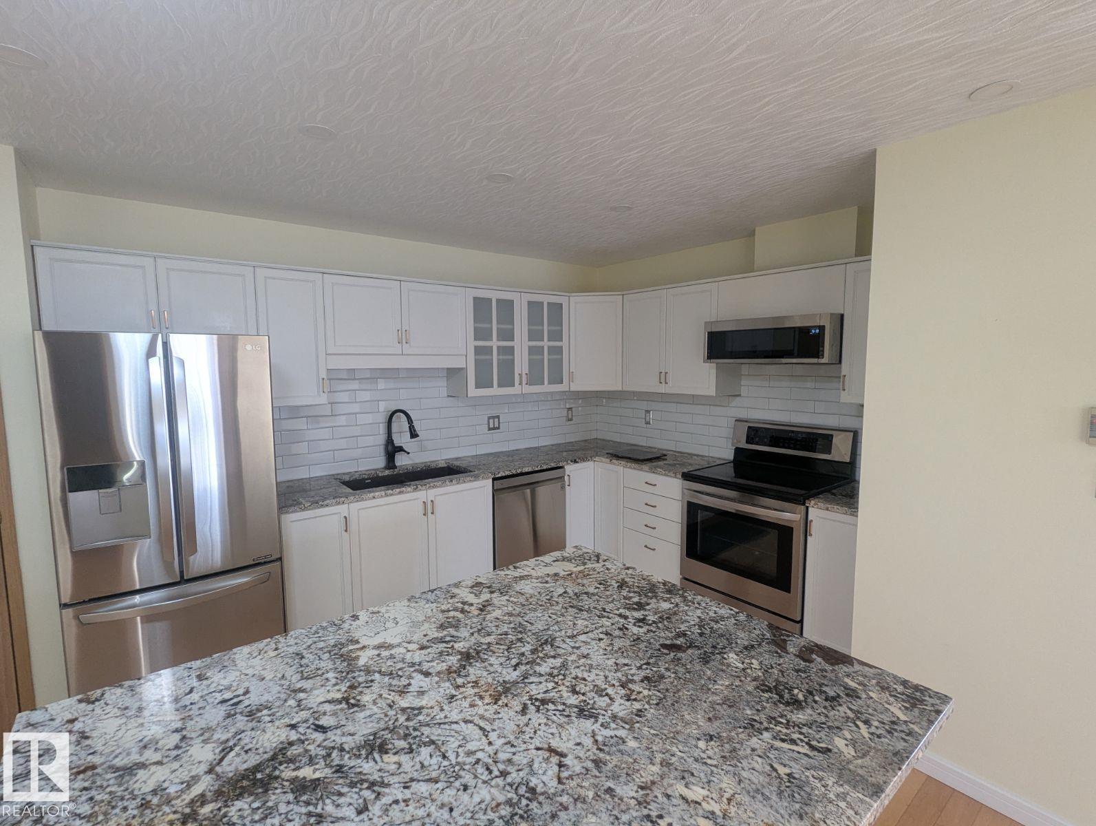 7540 137a Av Nw, Edmonton, Alberta  T5C 3R4 - Photo 4 - E4468042