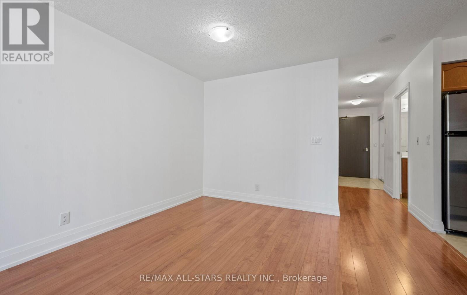 703 - 1060 Sheppard Avenue W, Toronto, Ontario  M3J 0G7 - Photo 16 - W12630244