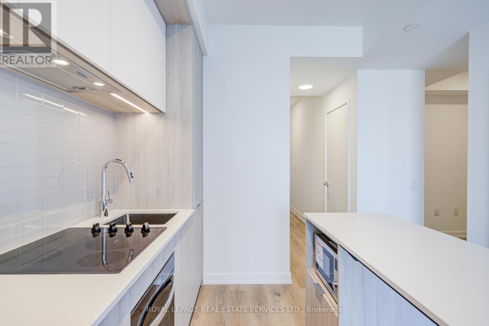 3101 - 395 Square One Drive, Mississauga (City Centre), Ontario  L5B 0P6 - Photo 15 - W12629888