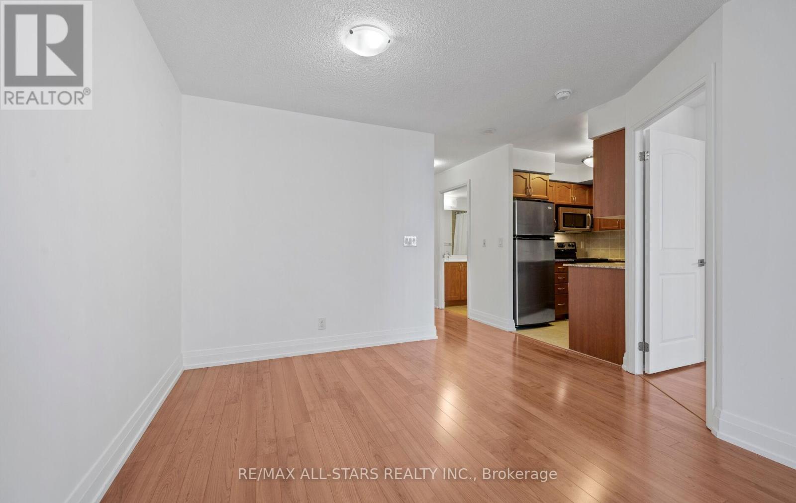 703 - 1060 Sheppard Avenue W, Toronto, Ontario  M3J 0G7 - Photo 18 - W12630244