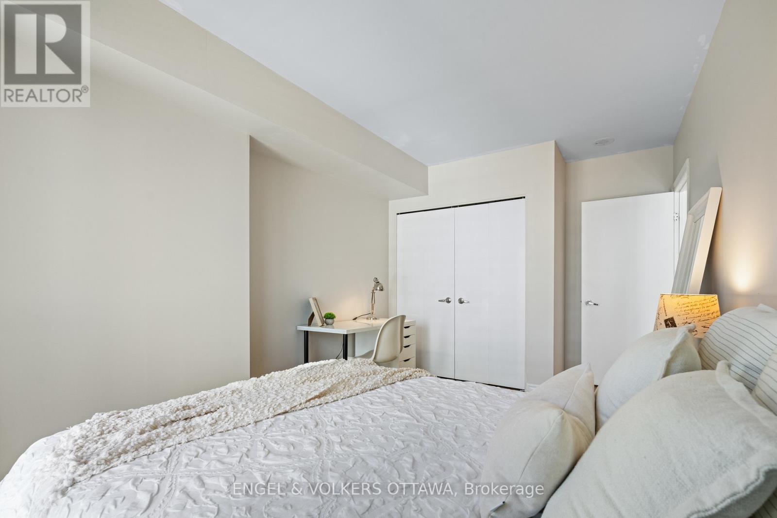 1403 - 445 Laurier Avenue W, Ottawa, Ontario  K1N 6R4 - Photo 13 - X12630668