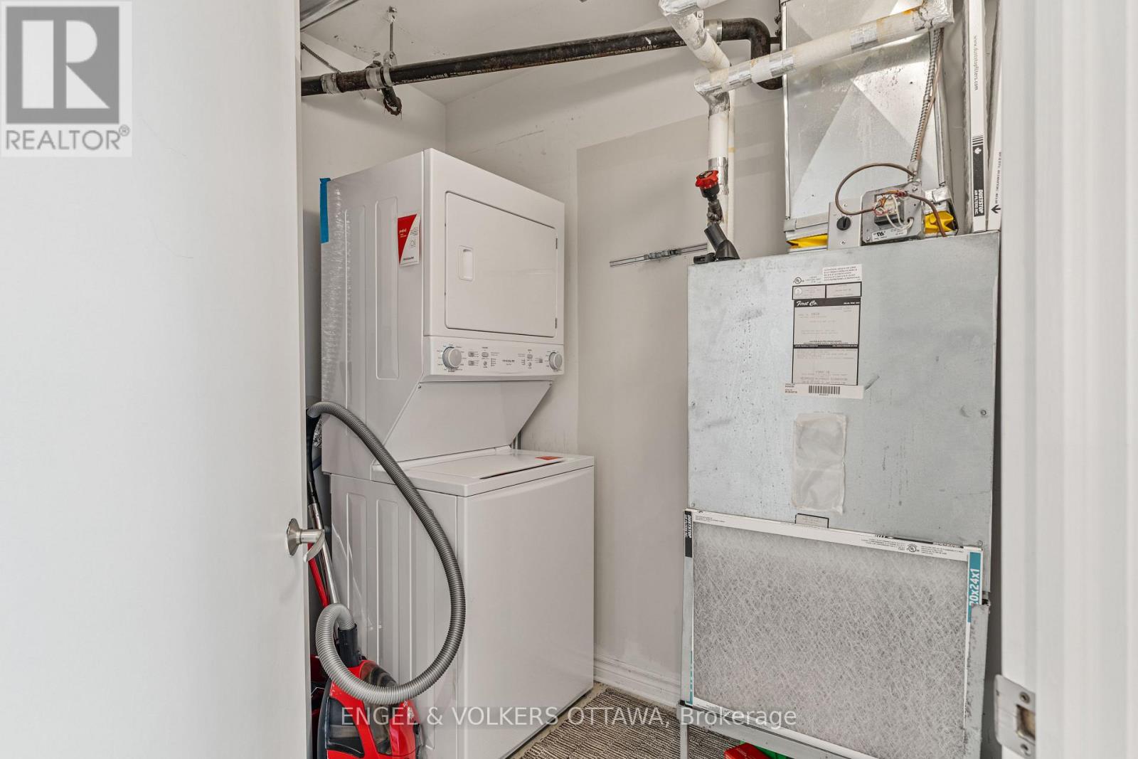 1403 - 445 Laurier Avenue W, Ottawa, Ontario  K1N 6R4 - Photo 15 - X12630668