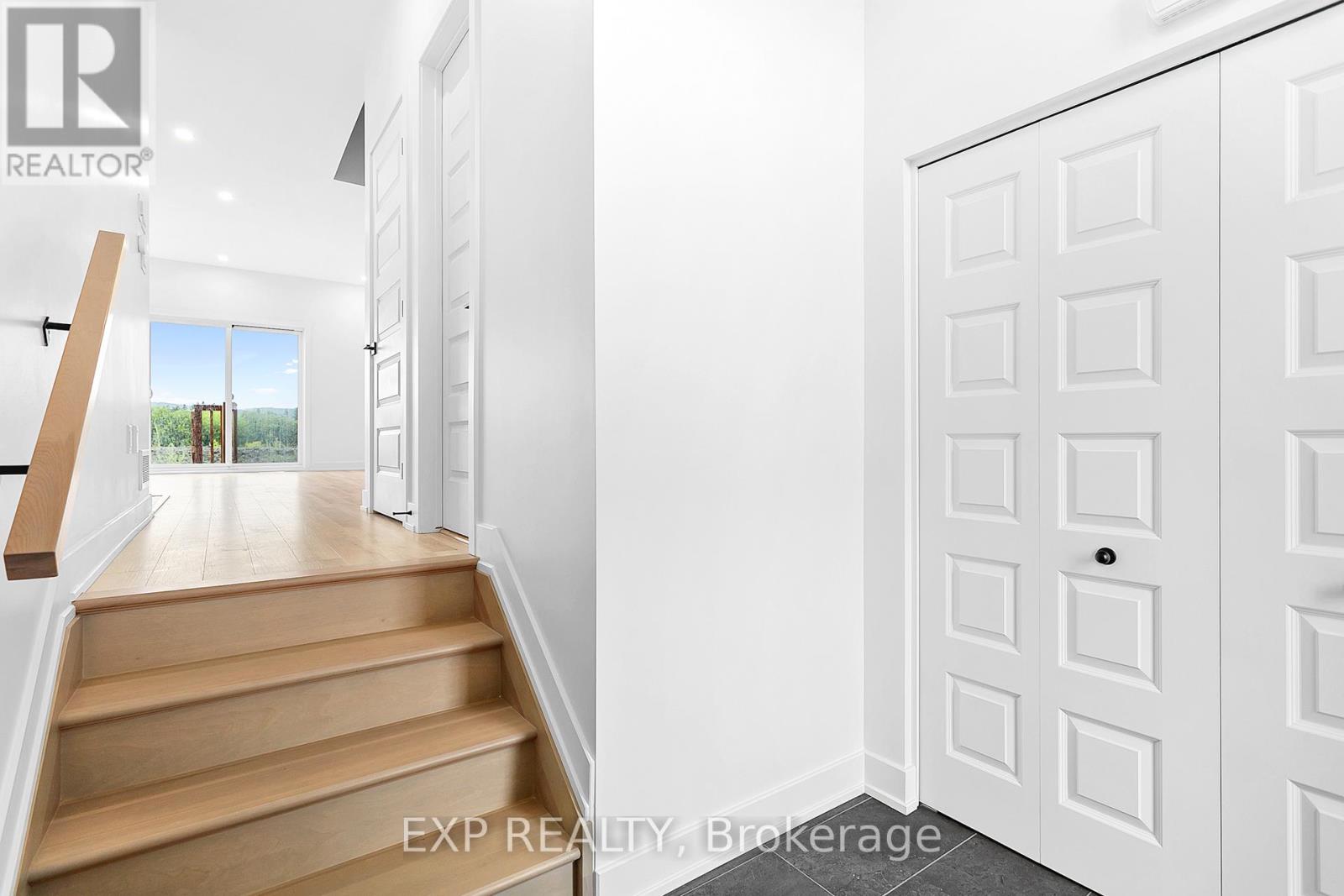 271 Carpe Street, Casselman, Ontario  K0A 1M0 - Photo 4 - X12630692