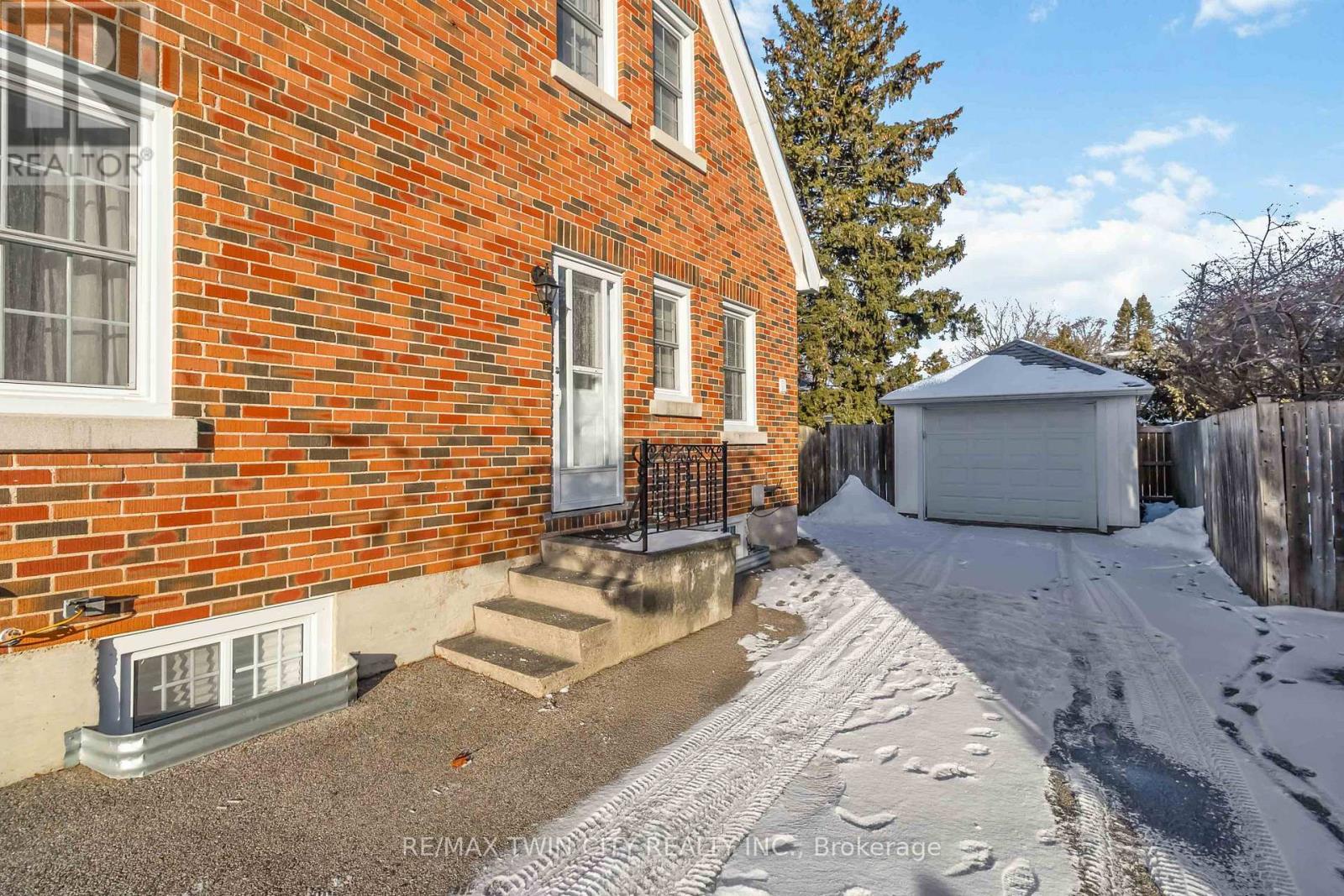 19 Baldwin Avenue, Brantford, Ontario  N3S 1H6 - Photo 26 - X12630572