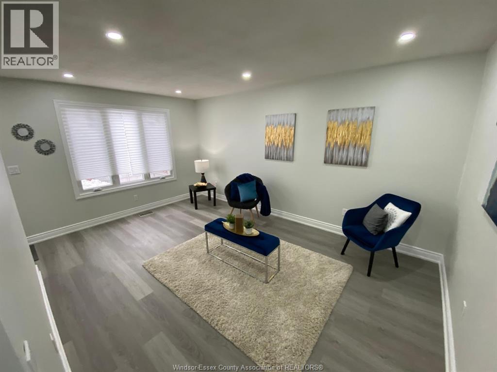 3563 Bloomfield, Windsor, Ontario N9C 1R8 - Photo 9 - 25031639