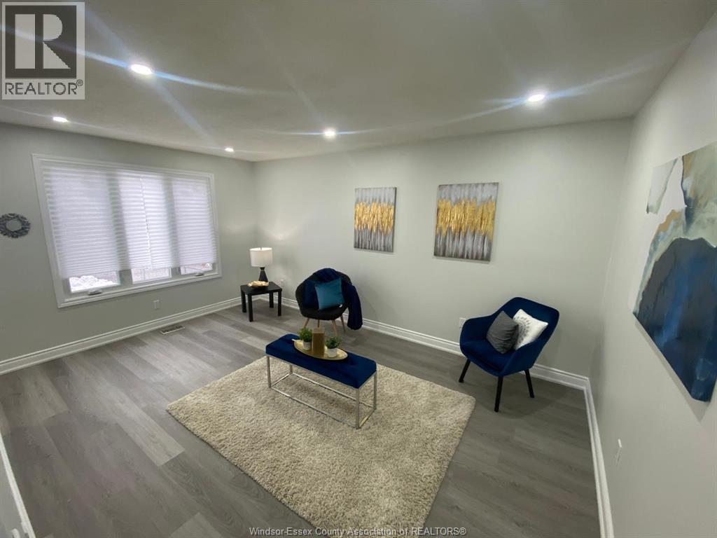 3563 Bloomfield, Windsor, Ontario N9C 1R8 - Photo 7 - 25031639