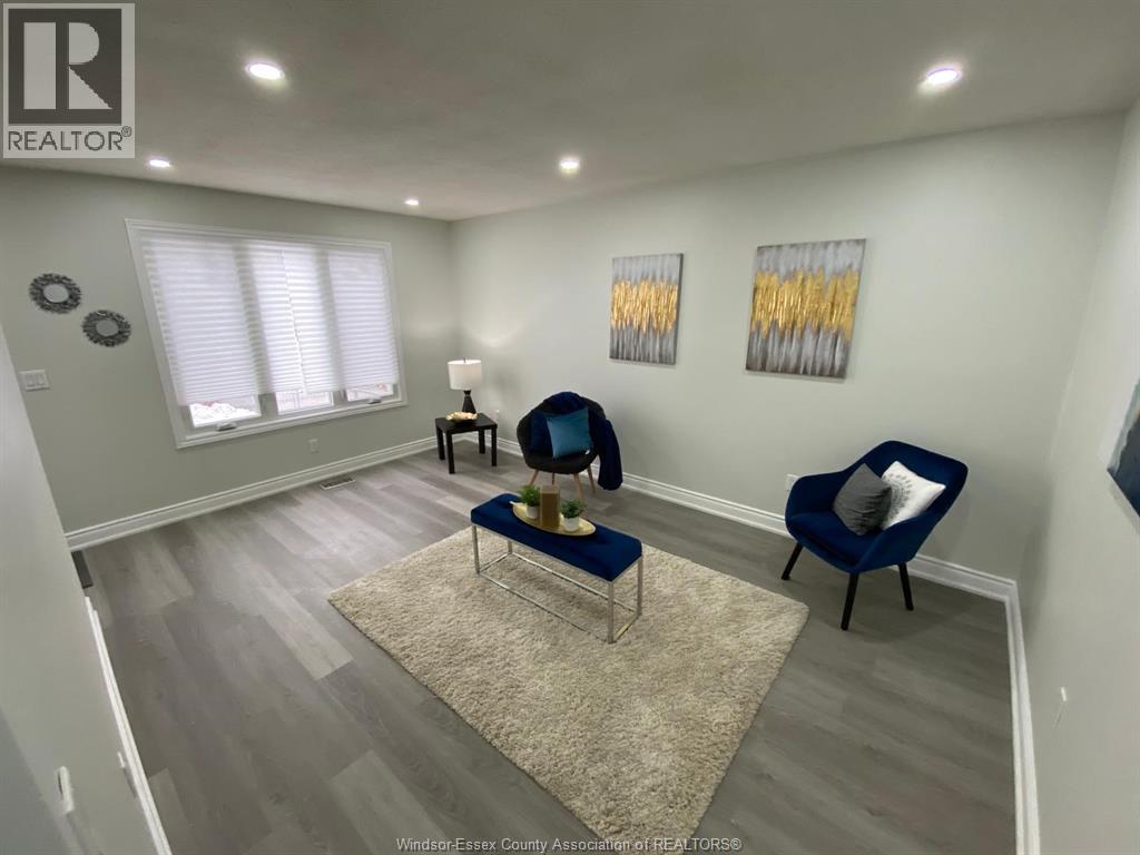 3563 Bloomfield, Windsor, Ontario N9C 1R8 - Photo 10 - 25031639