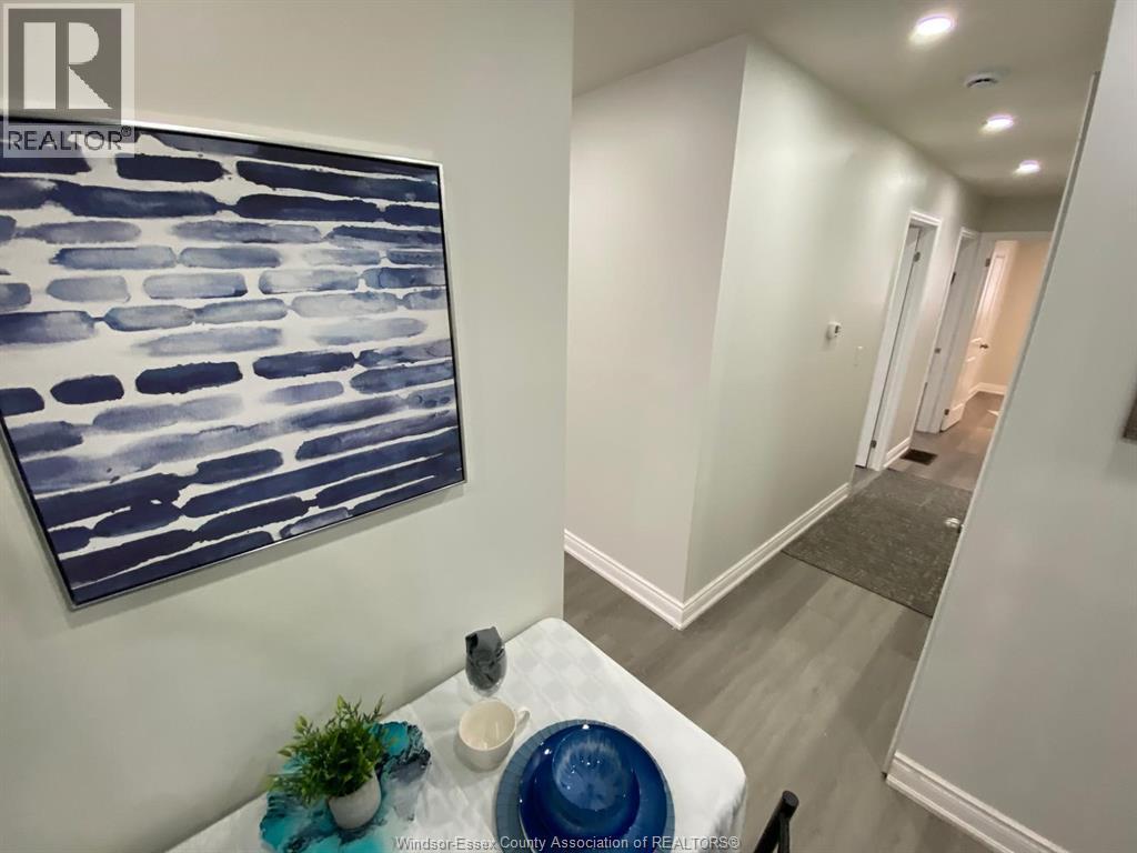 3563 Bloomfield, Windsor, Ontario N9C 1R8 - Photo 29 - 25031639