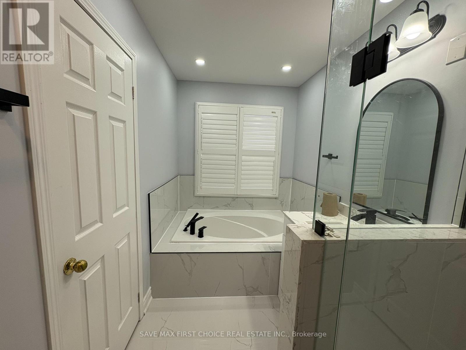 3395 Scotch Pine Gate, Mississauga, Ontario  L5N 7M8 - Photo 7 - W12613024