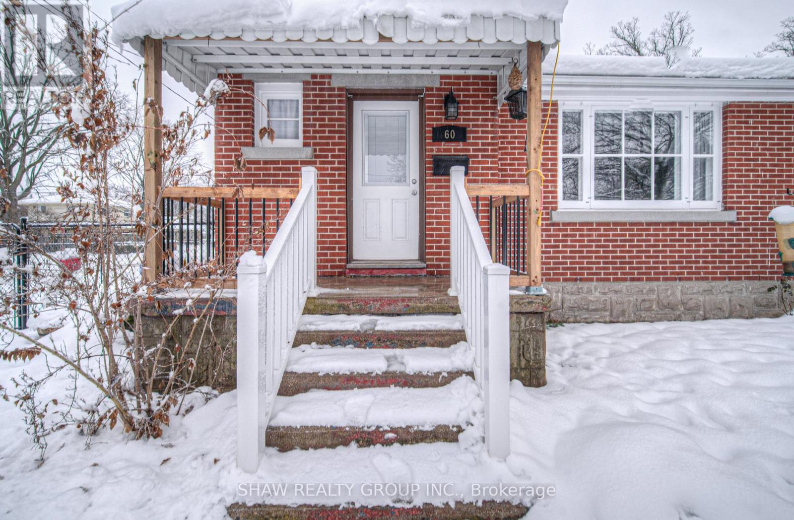 60 Dudhope Avenue, Cambridge, Ontario  N1R 4T5 - Photo 5 - X12629330