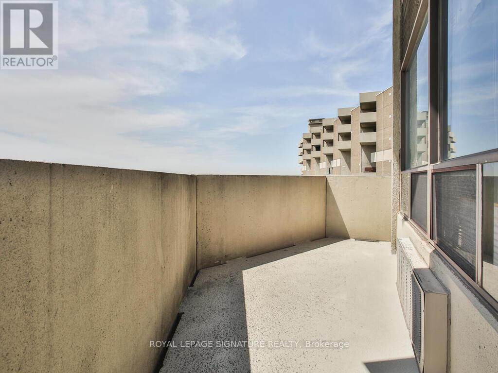 F19 - 288 Mill Road, Toronto, Ontario  M9C 4X7 - Photo 8 - W12437510