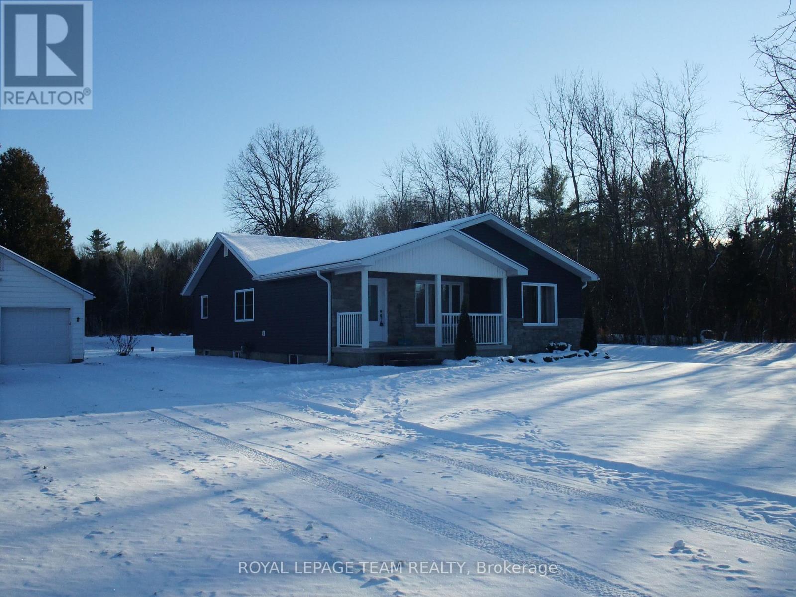 1157 Hwy 132 Highway, Admaston/bromley, Ontario  K7V 3Z5 - Photo 4 - X12598856