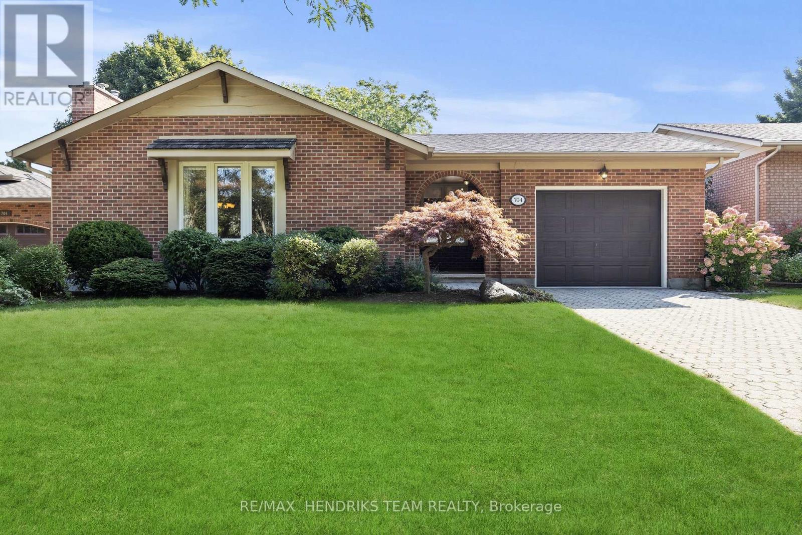 704 VINE STREET, St. Catharines, Ontario