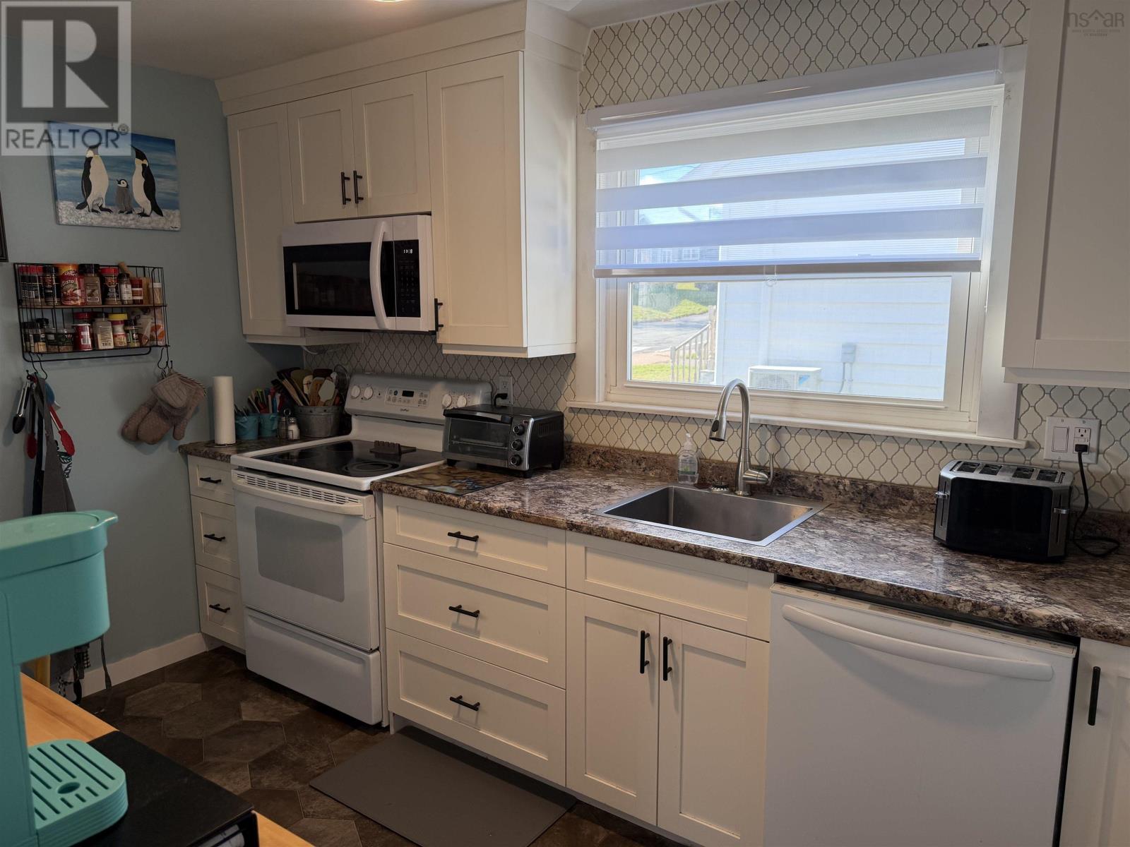 365 Bennett Street, New Glasgow, Nova Scotia  B2H 1X3 - Photo 7 - 202527569