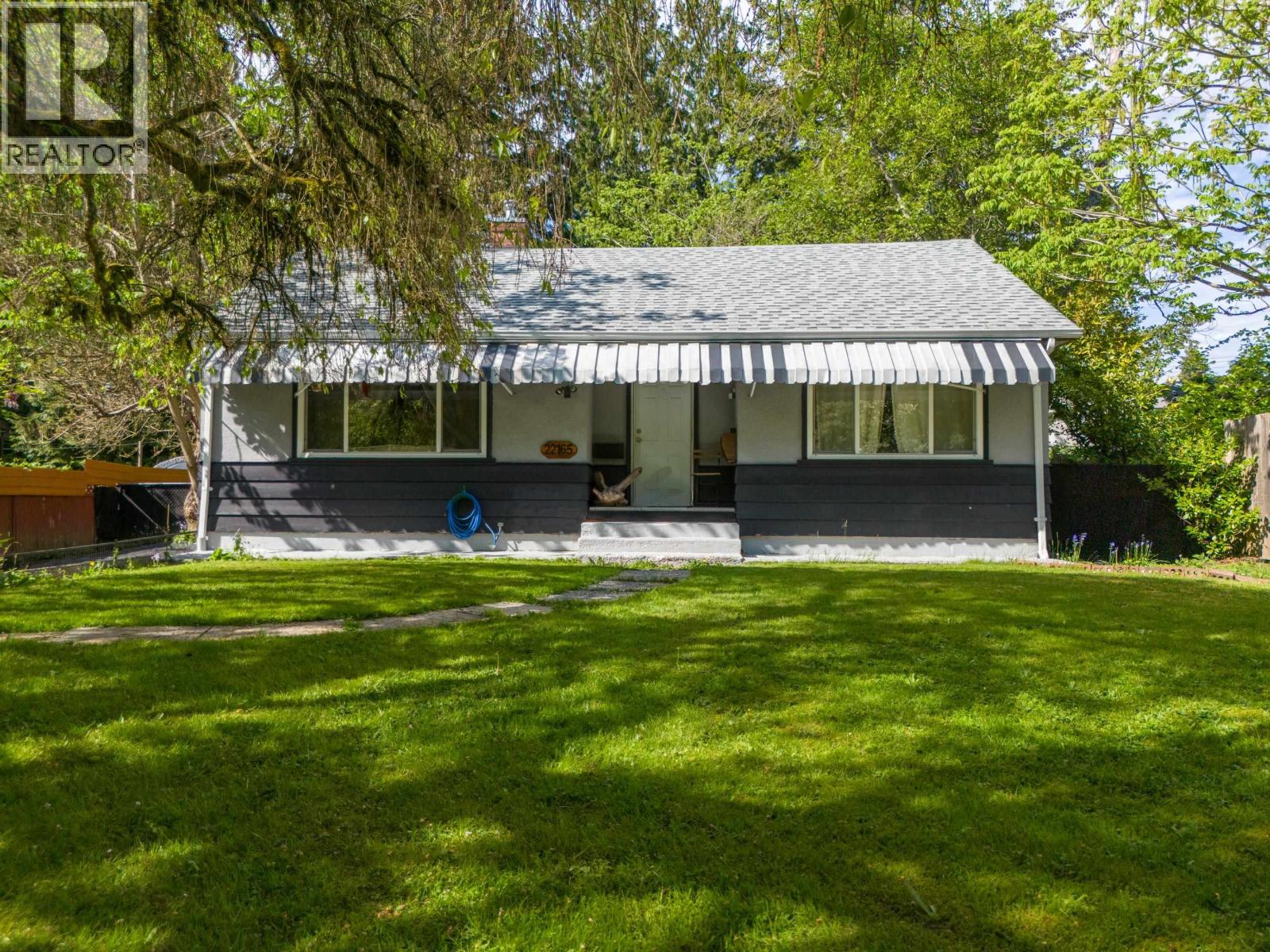 22165 Cliff Avenue, Maple Ridge, British Columbia  V2X 2L4 - Photo 10 - R3000606