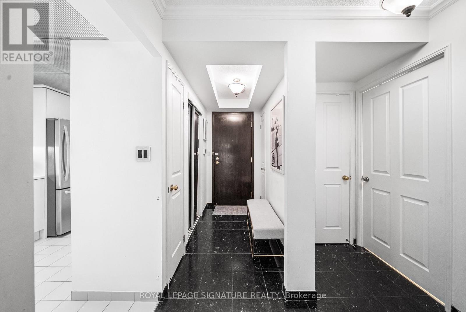 206 - 18 Hollywood Avenue, Toronto, Ontario  M2N 6P5 - Photo 2 - C12630636