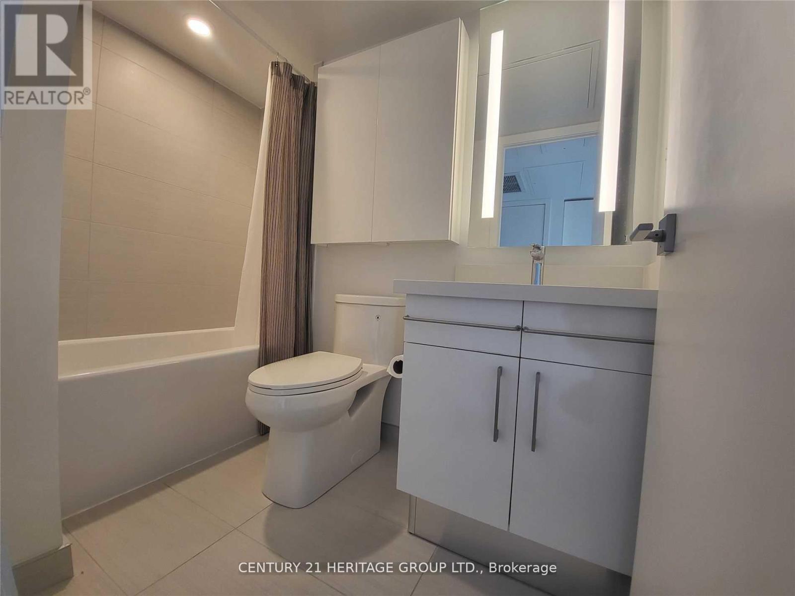 2313 - 188 Cumberland Street, Toronto, Ontario  M5R 0B6 - Photo 18 - C12630724