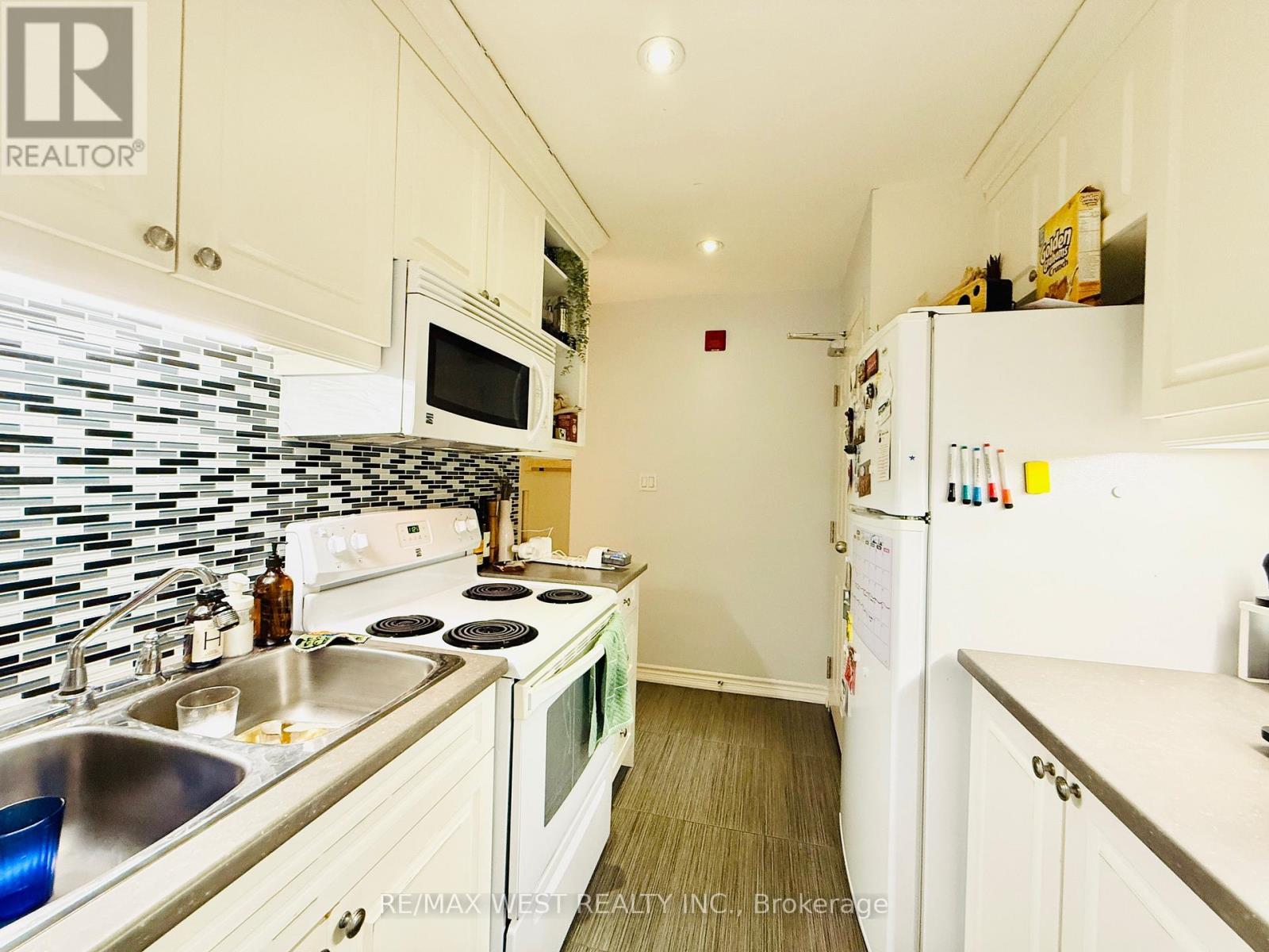 D - 132 Avenue Road, Toronto, Ontario  M5R 2H6 - Photo 8 - C12630734