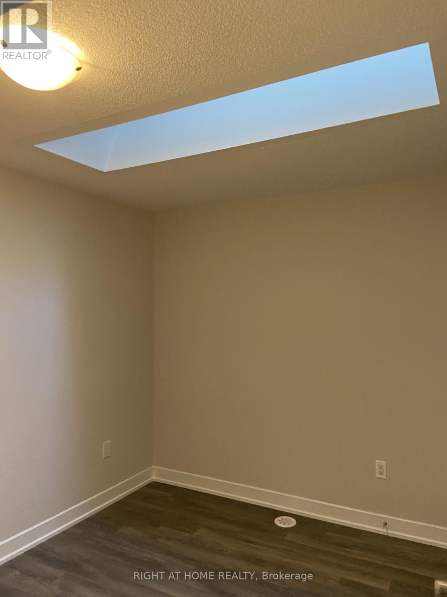 31 - 56 Pallock Hill Way, Whitby, Ontario L1R 0N5 - Photo 6 - E12630628