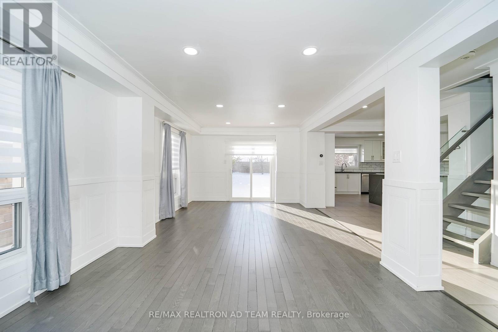 4 Gilmour Drive, Ajax, Ontario  L1S 5J9 - Photo 11 - E12630660