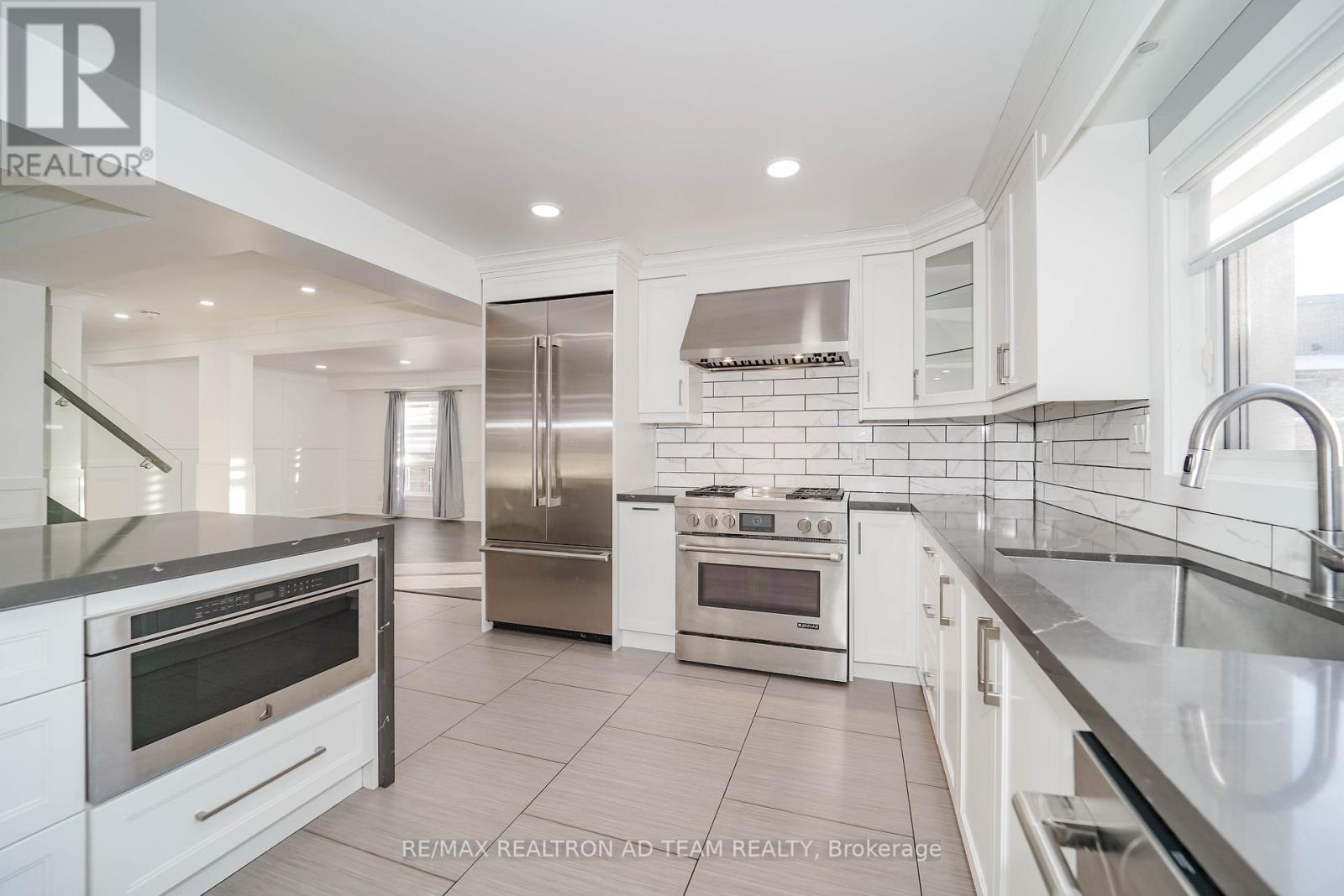 4 Gilmour Drive, Ajax, Ontario  L1S 5J9 - Photo 17 - E12630660