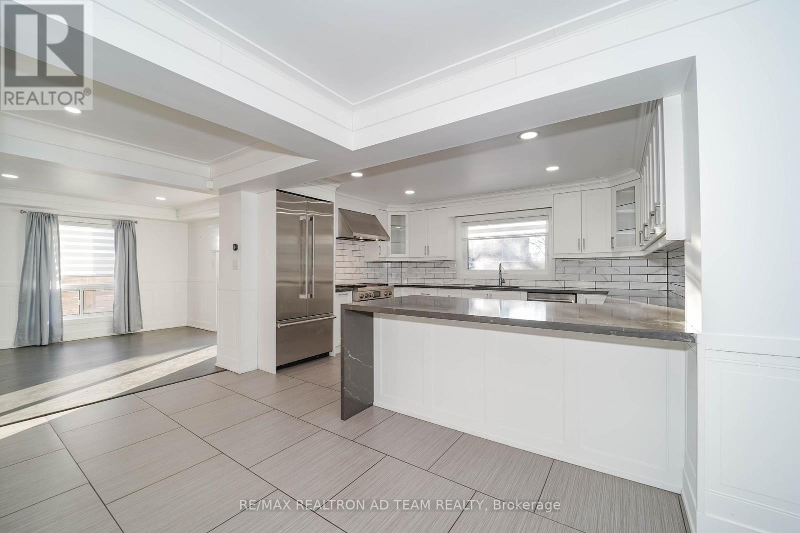 4 Gilmour Drive, Ajax, Ontario  L1S 5J9 - Photo 18 - E12630660