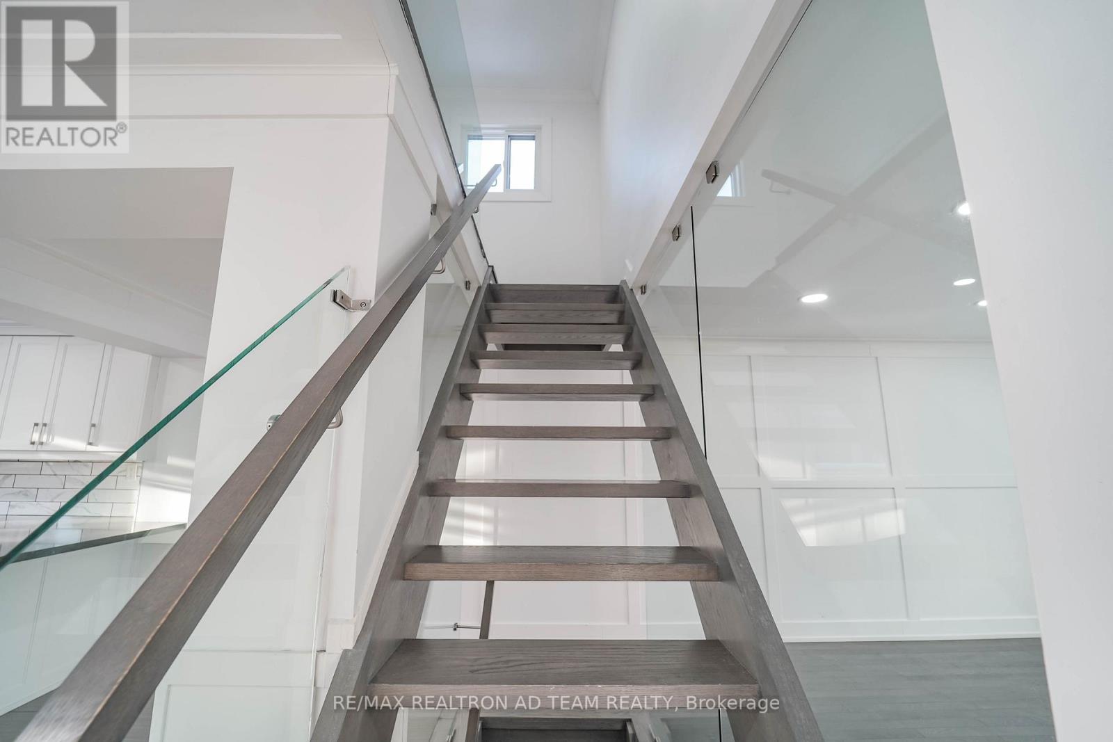 4 Gilmour Drive, Ajax, Ontario  L1S 5J9 - Photo 21 - E12630660