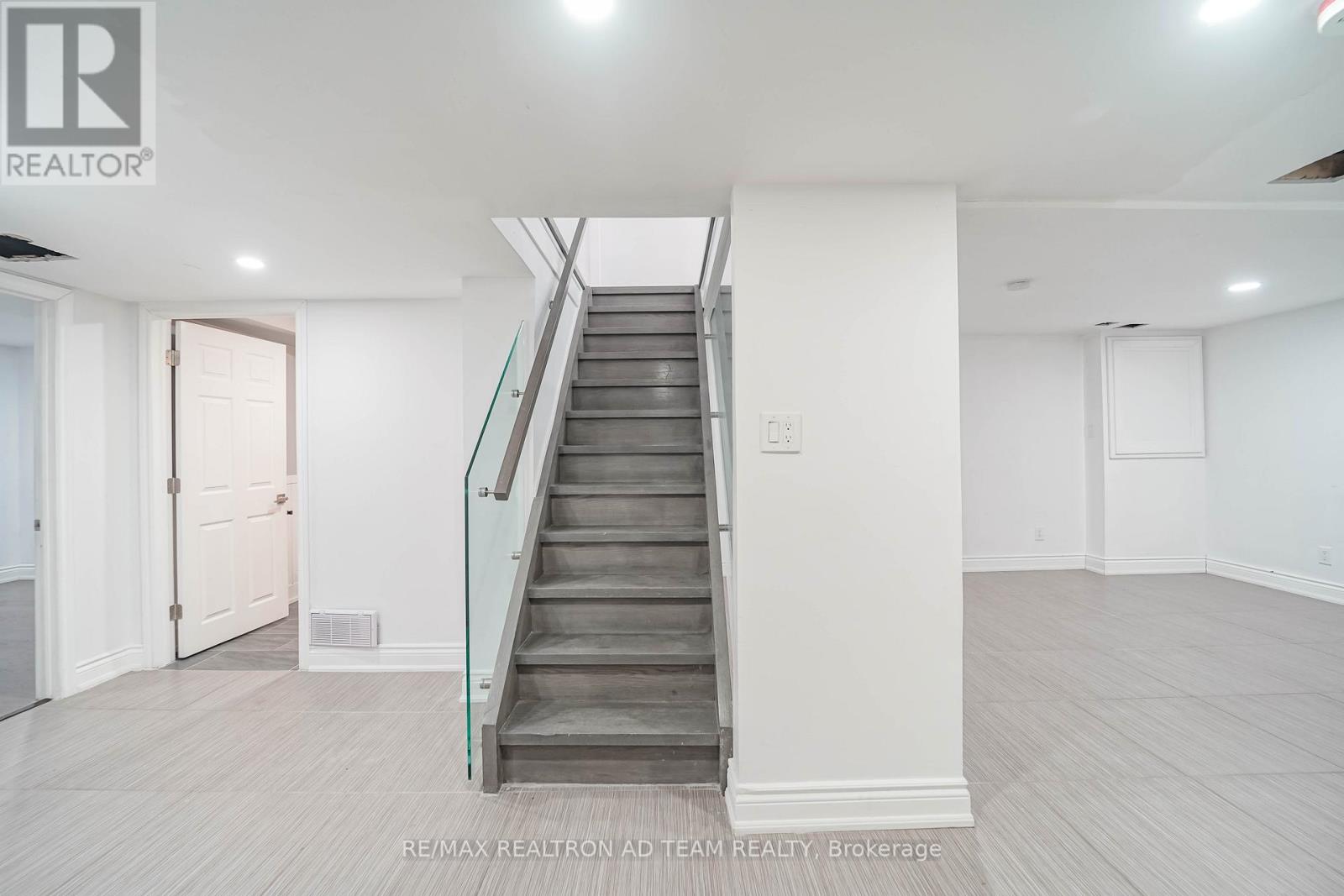 4 Gilmour Drive, Ajax, Ontario  L1S 5J9 - Photo 31 - E12630660