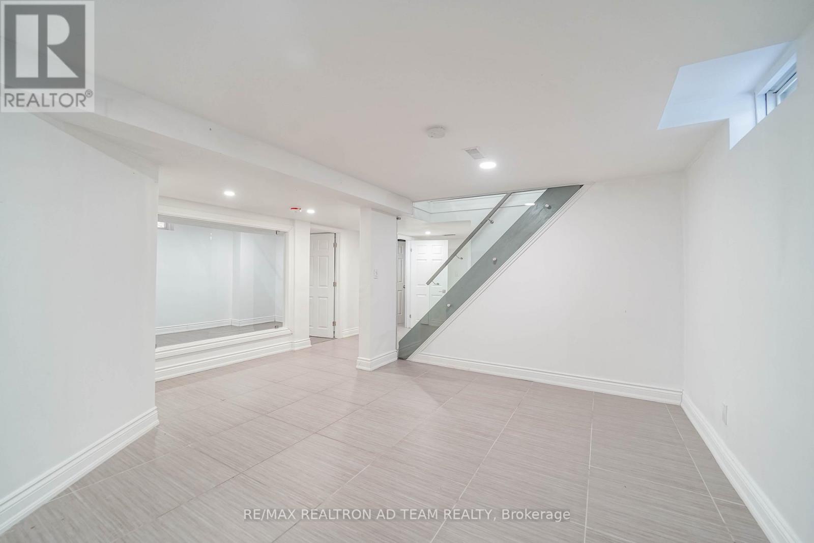 4 Gilmour Drive, Ajax, Ontario  L1S 5J9 - Photo 33 - E12630660