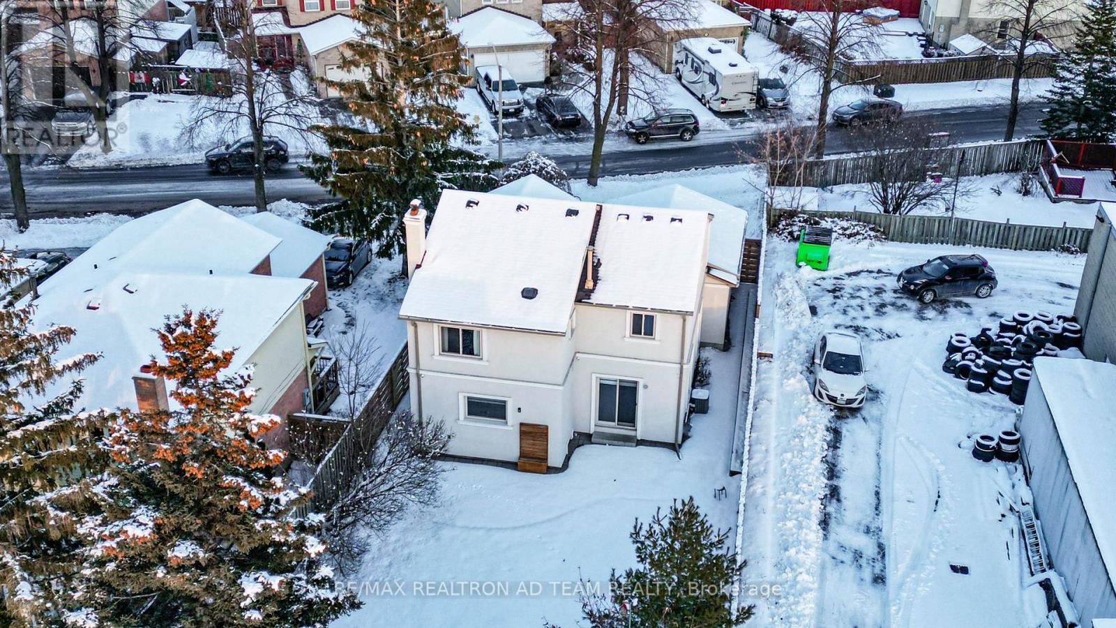 4 Gilmour Drive, Ajax, Ontario  L1S 5J9 - Photo 5 - E12630660